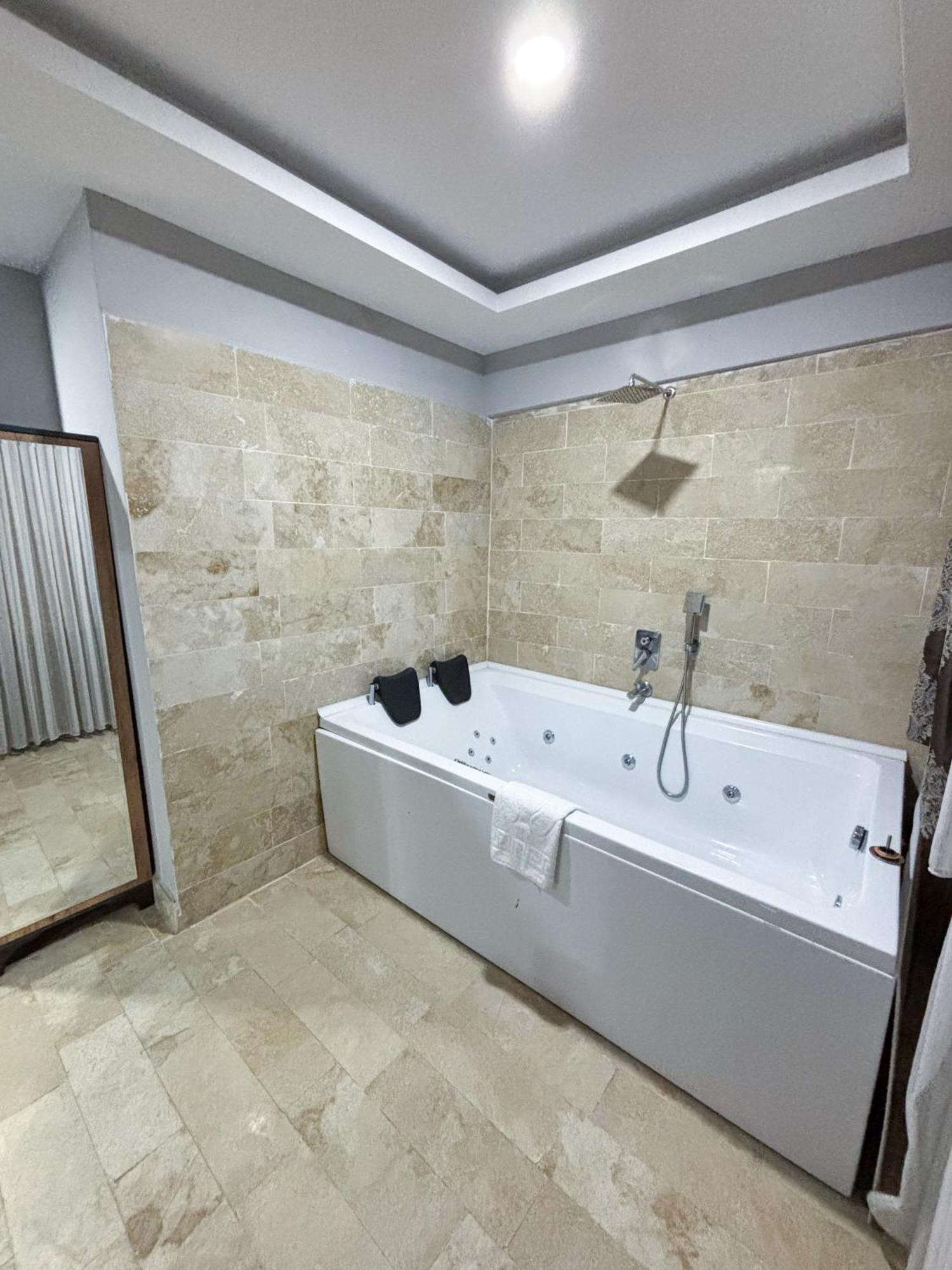 Whitestone Hotel 네브셰히르 외부 사진